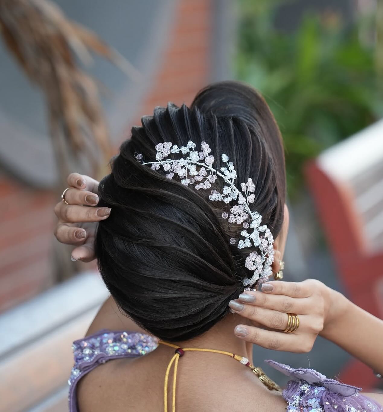 Lustrous Layers Hair Accessory For Women