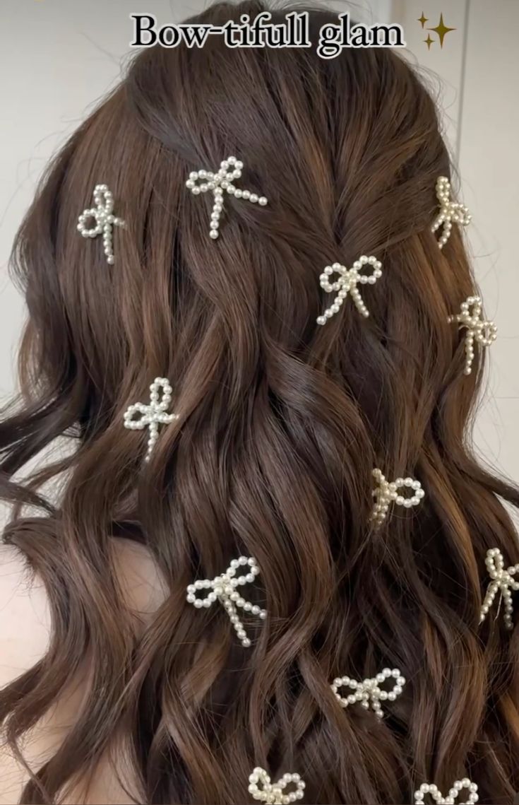 Pearl & Bow Hair bow for women